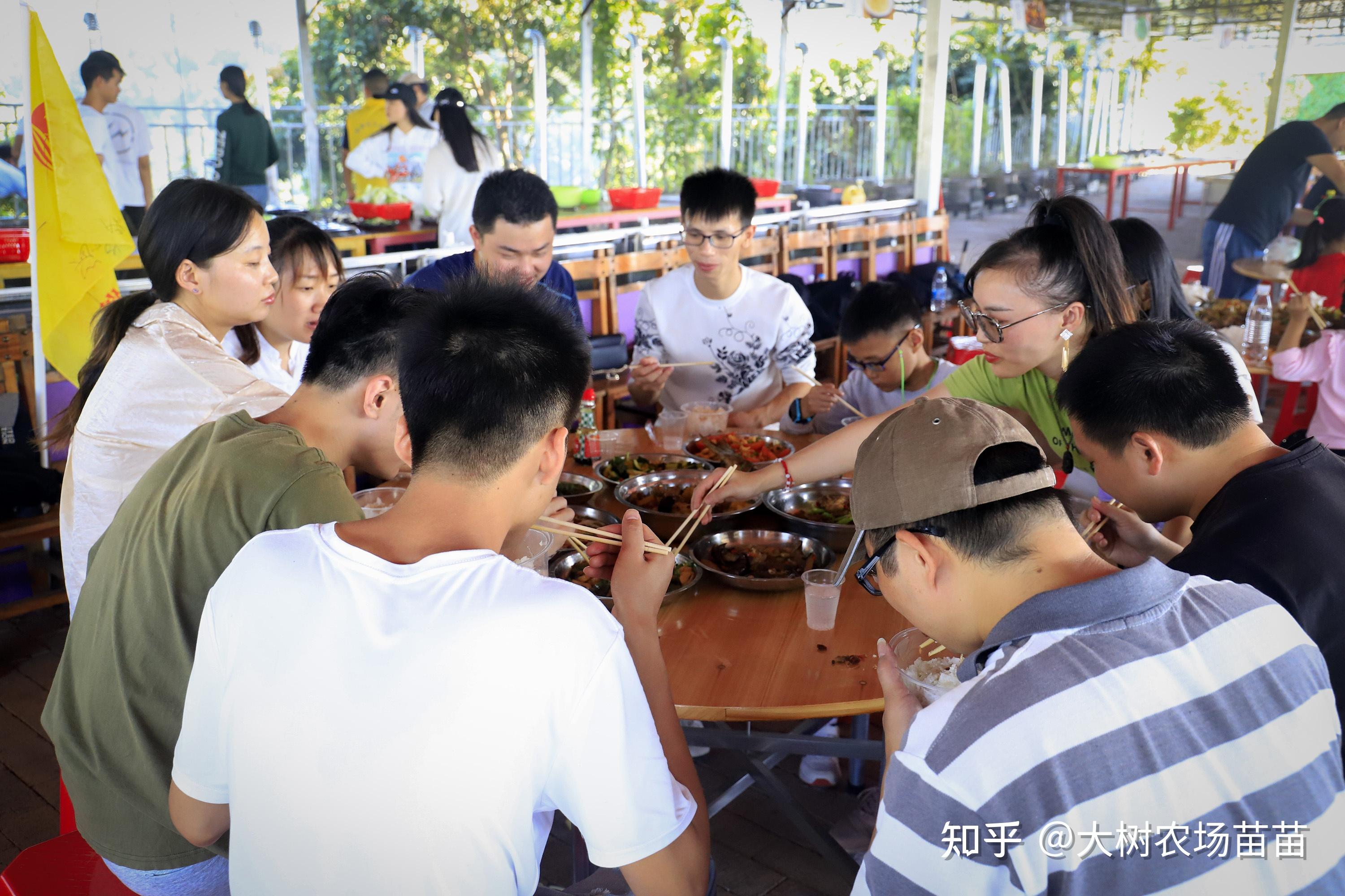 企业会奖旅游去长白山什么时间最好?四季活动与团队适配性全攻略(图1)